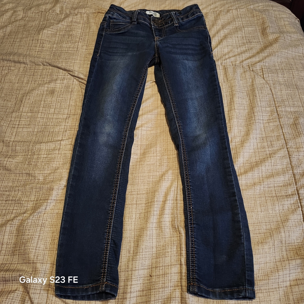 Mudd Blue Straight-Leg Jeans with Indigo Wash